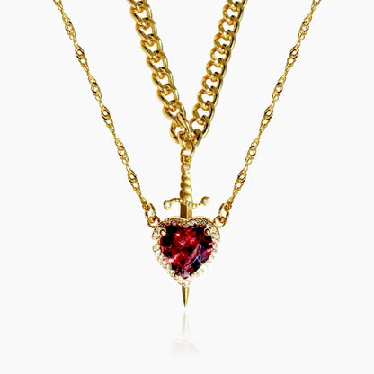 Collier de coeur et d'épée assorti